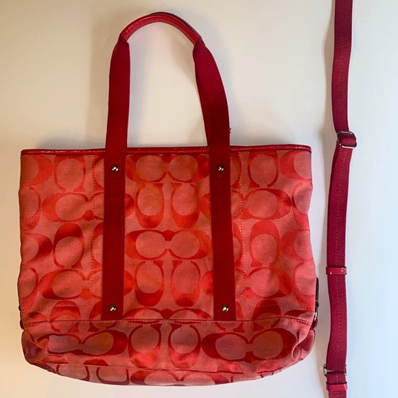 Coach Daisy Pink Tote Bag - Picture 4 of 10